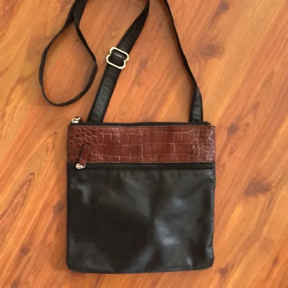 Jack Georges Leather Crossbody bag, black brown embossed ￼
